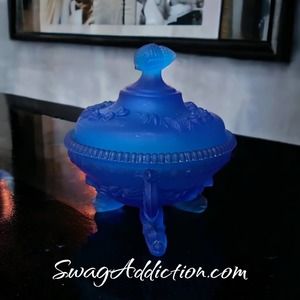 Westmoreland Blue Satin Glass Argonaut Shell Candy Dish